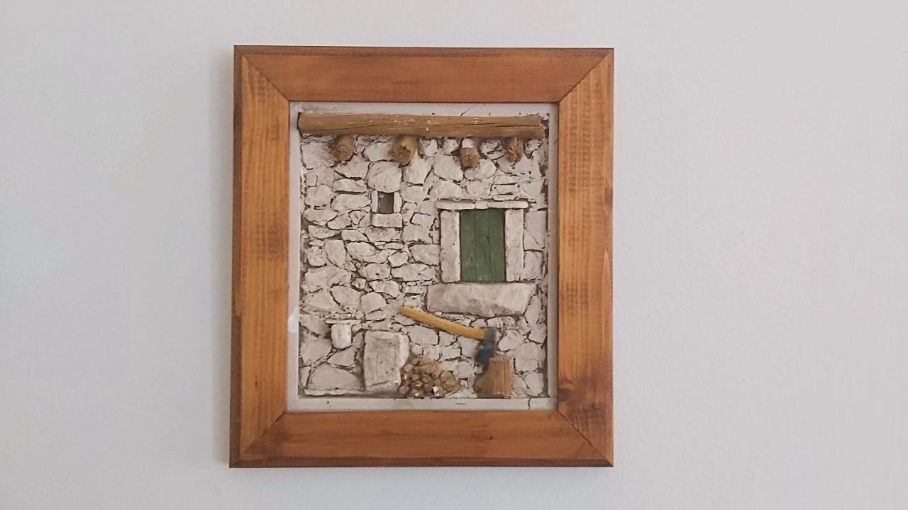 Apartment Mandic أوميس المظهر الخارجي الصورة